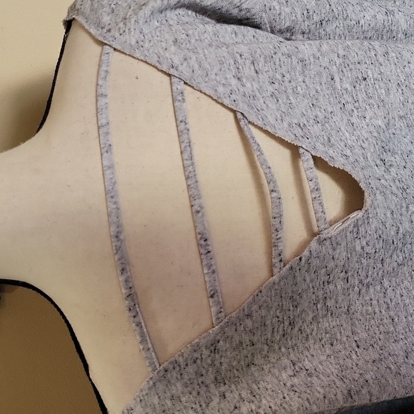 Victoria's Secret PINK Sweater - Picture 6 of 9